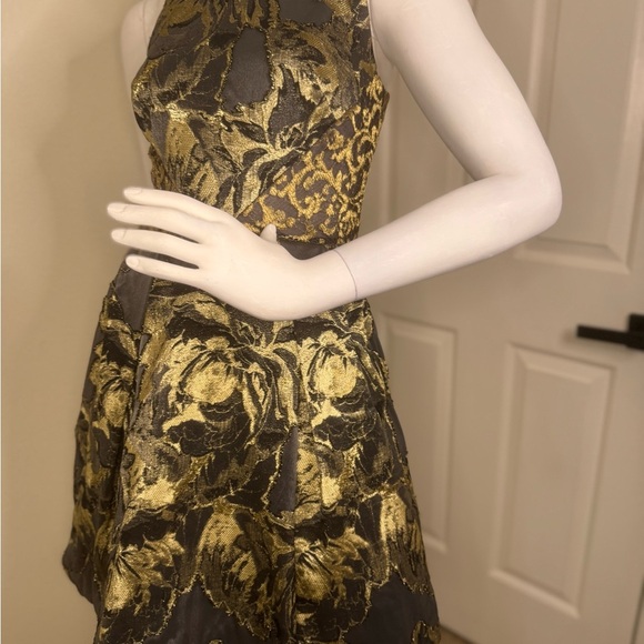 Theia Pewter & Gold Floral Jacquard Party Dress Size 2.   #84 - Picture 2 of 12